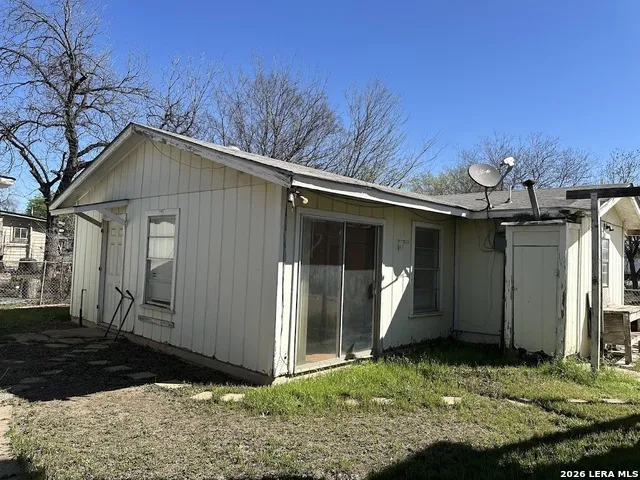 831 BRIGHTON San Antonio, TX 78211