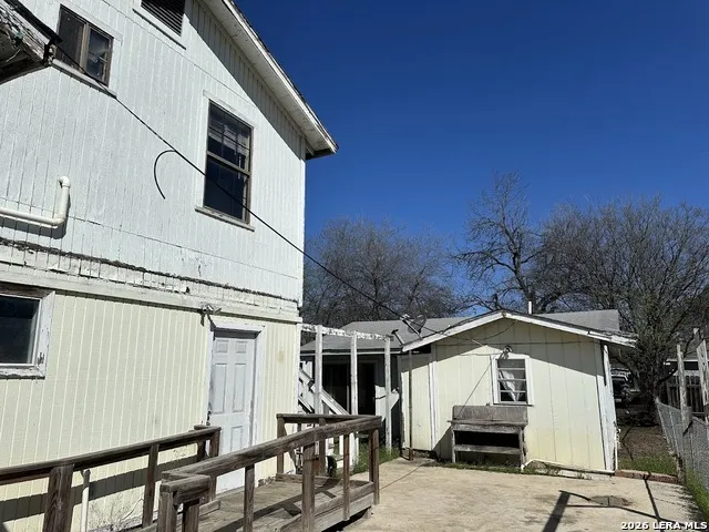 831 BRIGHTON San Antonio, TX 78211