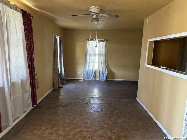 831 BRIGHTON San Antonio, TX 78211