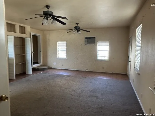 831 BRIGHTON San Antonio, TX 78211