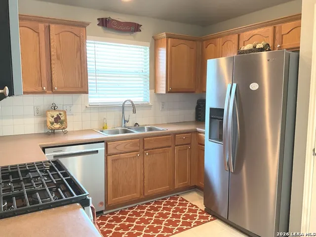8511 SNAKEWEED DR Converse, TX 78109