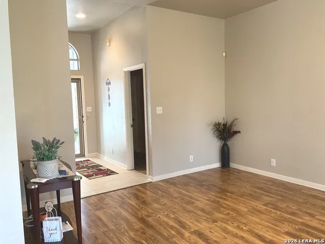 8511 SNAKEWEED DR Converse, TX 78109