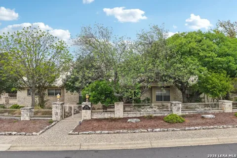 1904 SUMMIT RIDGE DR