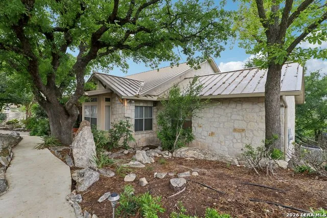 1904 SUMMIT RIDGE DR Kerrville, TX 78028