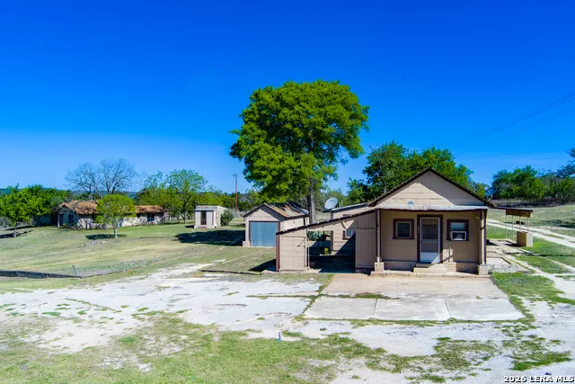 542 Ranch to Market 473 Comfort, TX 78013