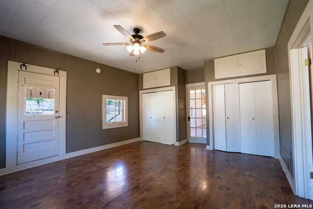 542 Ranch to Market 473 Comfort, TX 78013