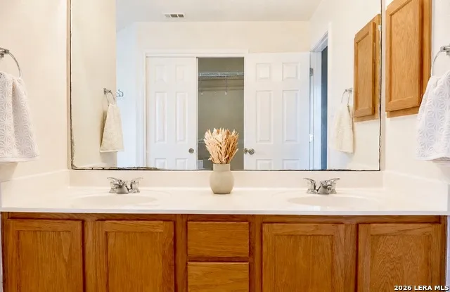 518 Candy Dr Converse, TX 78109