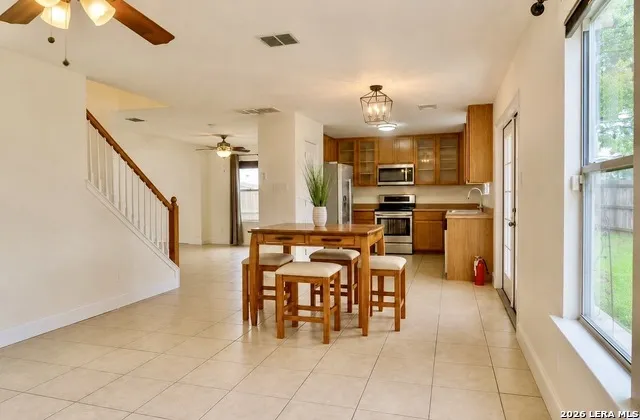 518 Candy Dr Converse, TX 78109