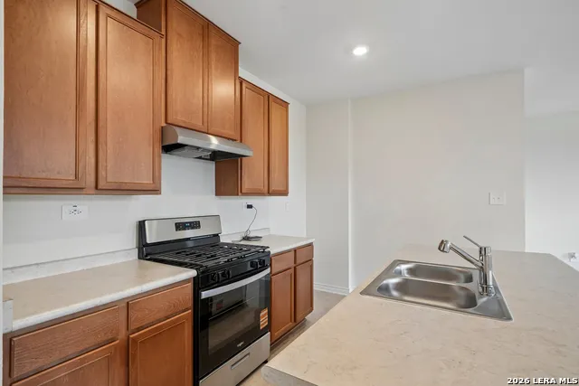 10049 JAGGER AVENUE Converse, TX 78109