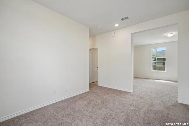 10049 JAGGER AVENUE Converse, TX 78109