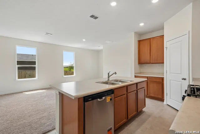 10049 JAGGER AVENUE Converse, TX 78109