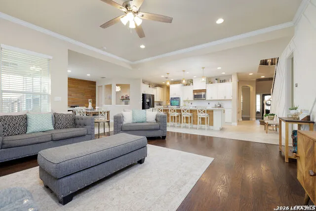 12027 HUNT EST San Antonio, TX 78253