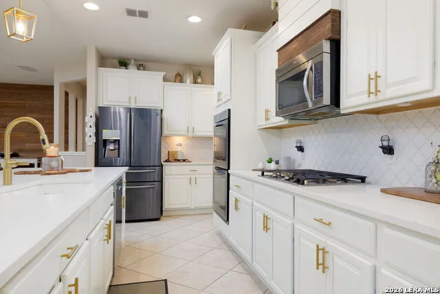 12027 HUNT EST San Antonio, TX 78253