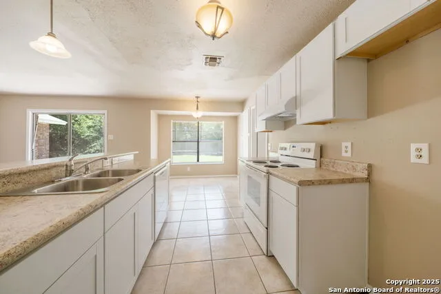 4938 fairford San Antonio, TX 78228