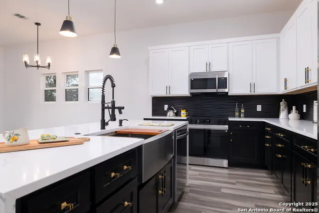1210 Fernwood Rd Fischer, TX 78623