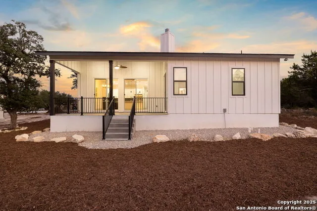 1210 Fernwood Rd Fischer, TX 78623
