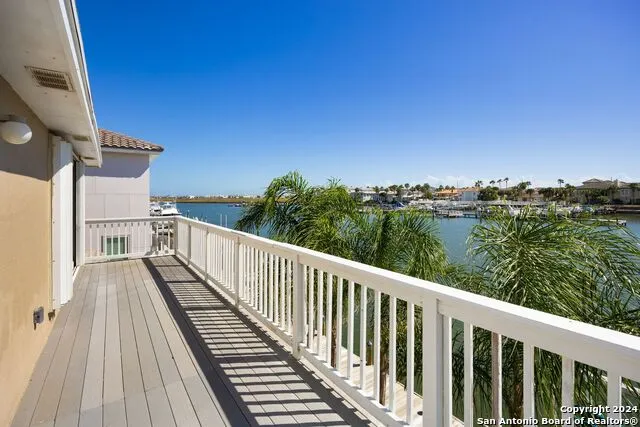 264 Marina Dr Port Aransas, TX 78373