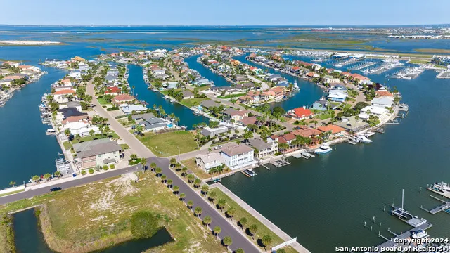 264 Marina Dr Port Aransas, TX 78373