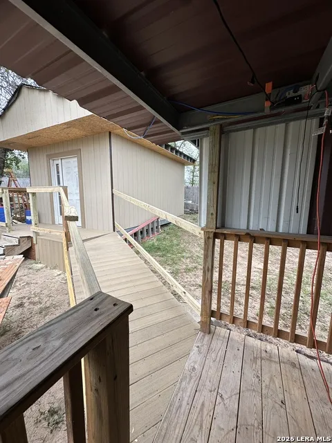 108 RIVER RUN DR Poteet, TX 78065