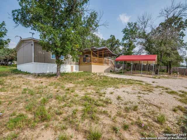 108 RIVER RUN DR Poteet, TX 78065