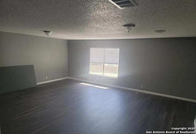 1127 Arrowhead San Antonio, TX 78245