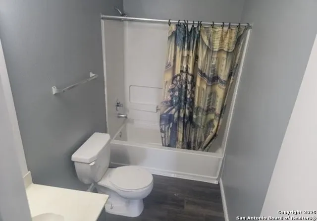 1127 Arrowhead San Antonio, TX 78245