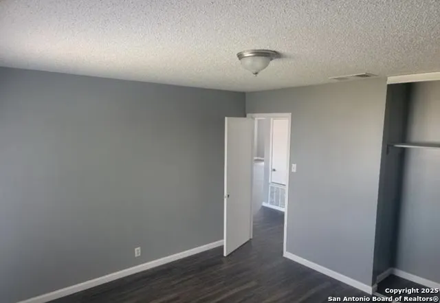 1127 Arrowhead San Antonio, TX 78245