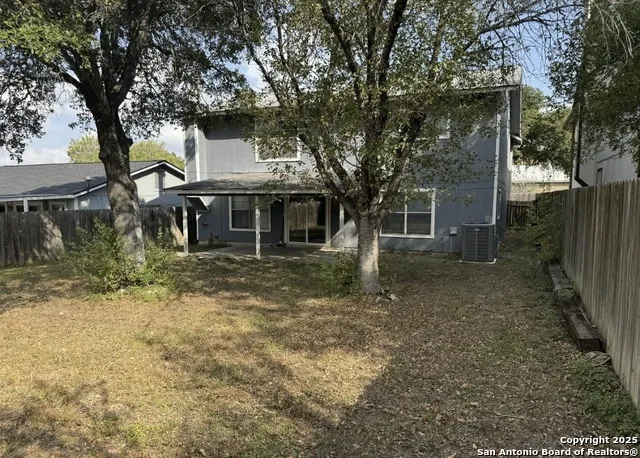 1127 Arrowhead San Antonio, TX 78245