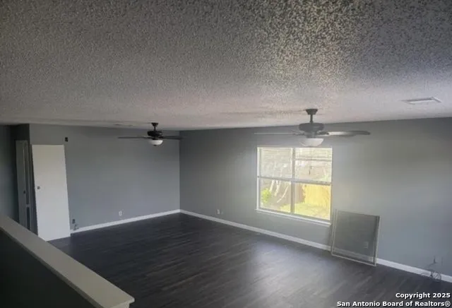 1127 Arrowhead San Antonio, TX 78245