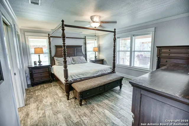 255 Thunder Creek Utopia, TX 78884