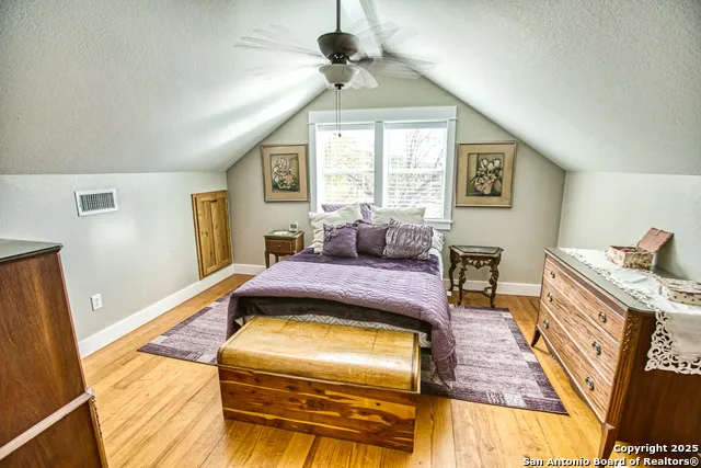 255 Thunder Creek Utopia, TX 78884