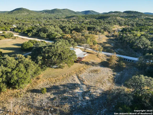 255 Thunder Creek Utopia, TX 78884
