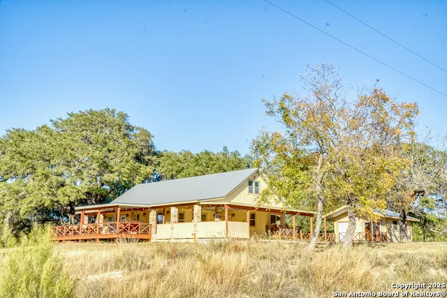 255 Thunder Creek Utopia, TX 78884