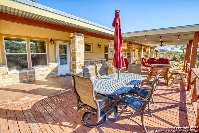 255 Thunder Creek Utopia, TX 78884