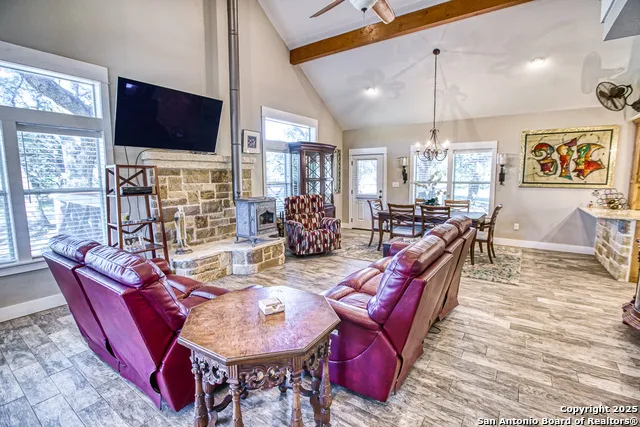 255 Thunder Creek Utopia, TX 78884