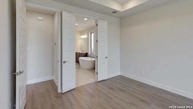 216 Mountain Oak Castroville, TX 78009