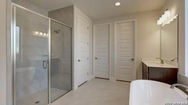 216 Mountain Oak Castroville, TX 78009