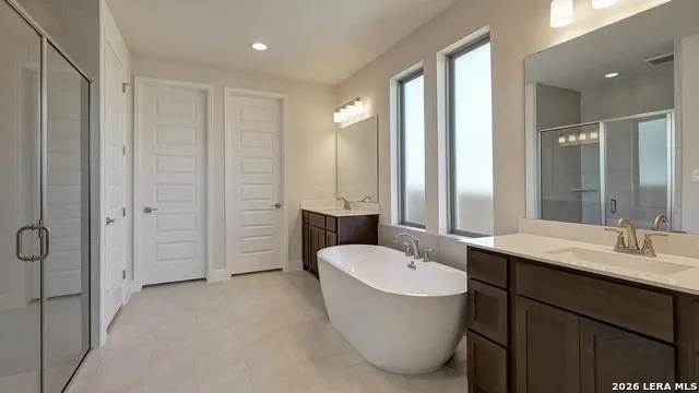 216 Mountain Oak Castroville, TX 78009