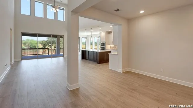 216 Mountain Oak Castroville, TX 78009