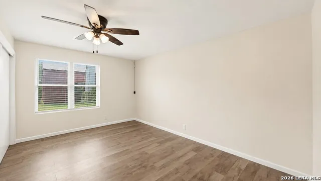 106 County Road 6611 Devine, TX 78016
