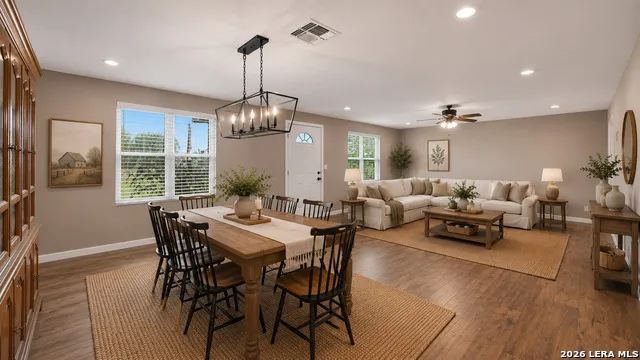 106 County Road 6611 Devine, TX 78016
