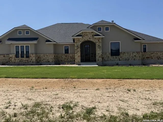 116 Hondo Ridge Dr La Vernia, TX 78121