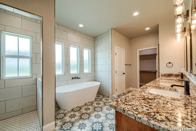 116 Hondo Ridge Dr La Vernia, TX 78121