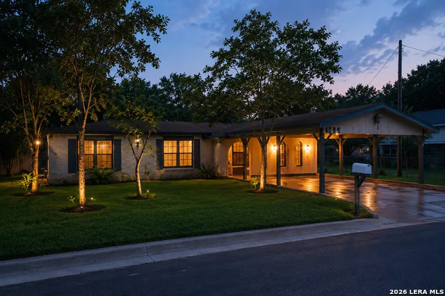 1309 Avenue E Beeville, TX 78102