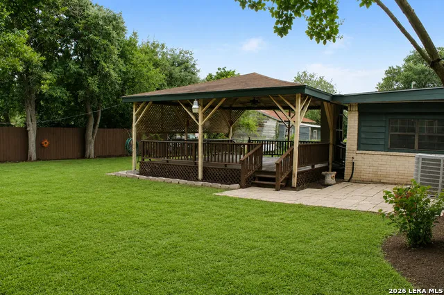 1309 Avenue E Beeville, TX 78102