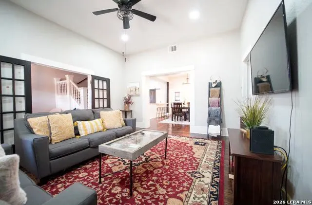 117 YALE San Antonio, TX 78205