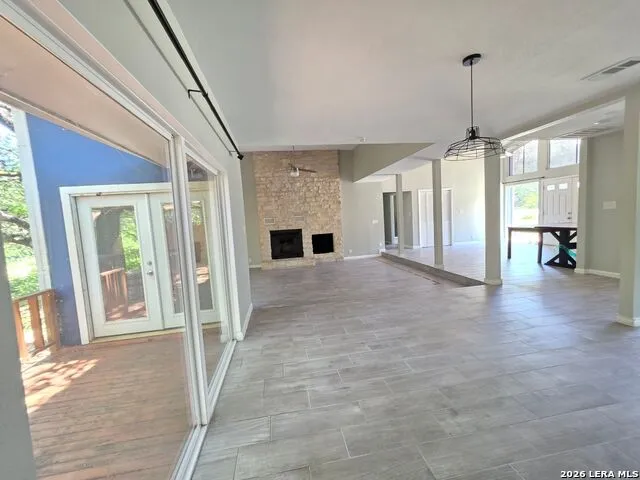 3019 Lakeview Canyon Lake, TX 78133