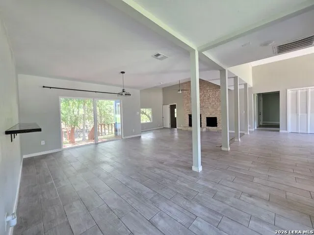3019 Lakeview Canyon Lake, TX 78133
