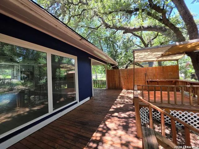 3019 Lakeview Canyon Lake, TX 78133