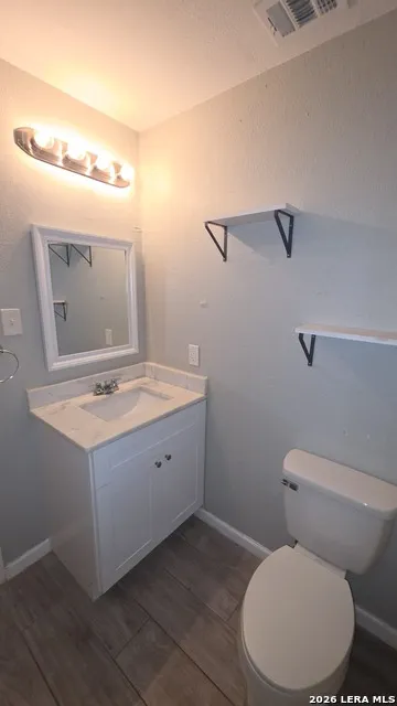 3019 Lakeview Canyon Lake, TX 78133